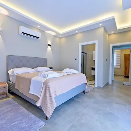 Appartamento Mera-12 Kargi Havuzlu Villalarimiz *