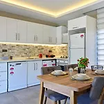 Mera-12 Kargi Havuzlu Villalarimiz